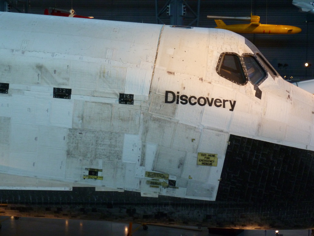 Space Shuttle Discovery, c Nick Leghorn