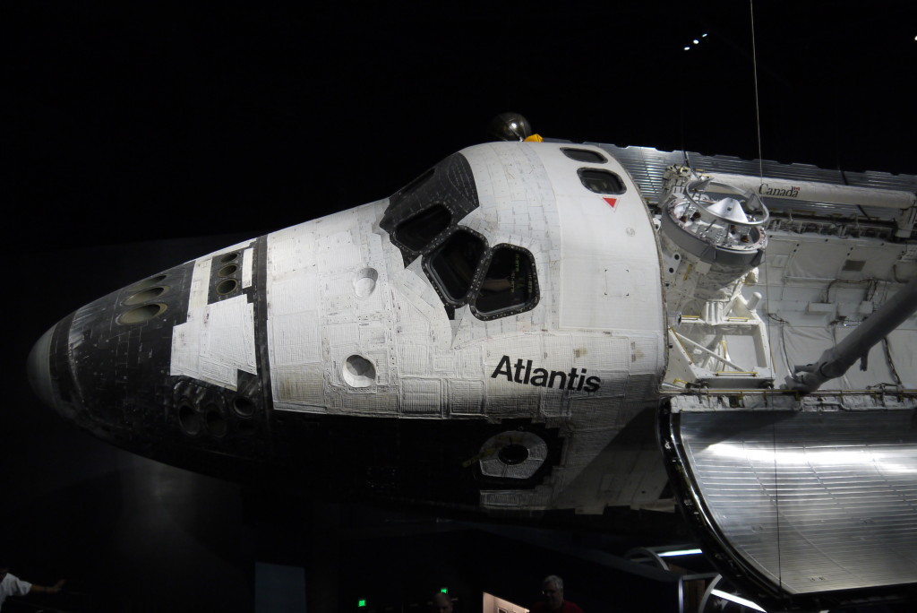 Shuttle Atlantis, c Nick Leghorn